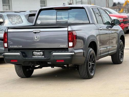 Modern Steel Metallic 2019 Honda Ridgeline RTL-E