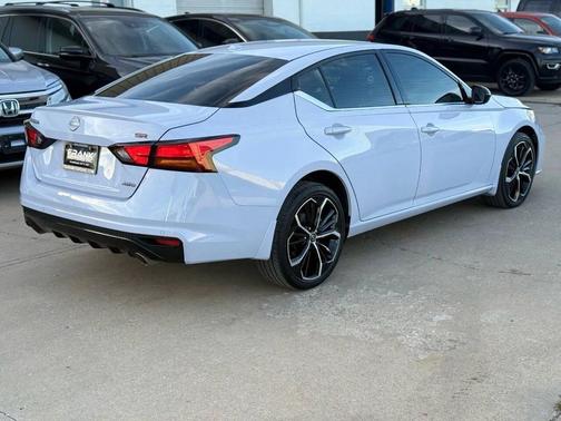 2025 Nissan Altima SR AWD