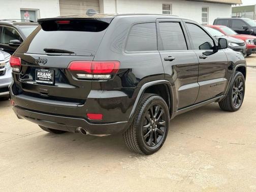 2020 Jeep Grand Cherokee Altitude