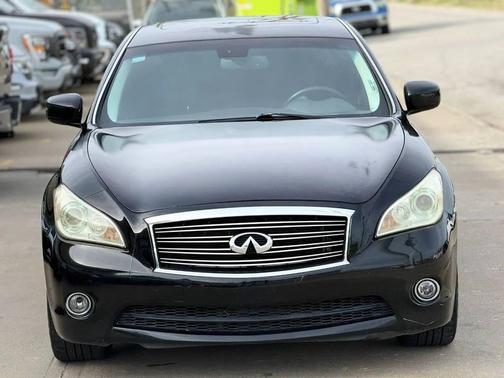 Black 2012 INFINITI M37 Base