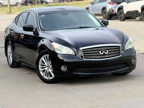 Black 2012 INFINITI M37 Base