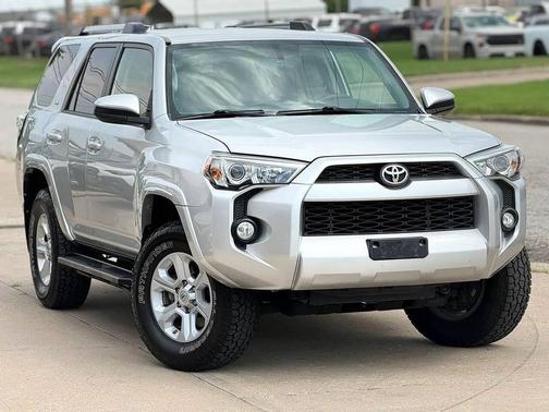 Classic Silver Metallic 2019 Toyota 4Runner SR5