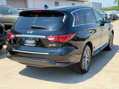 2016 INFINITI QX60 Base
