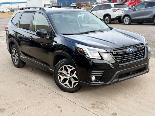 2023 Subaru Forester Premium