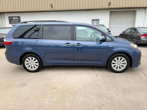 Blue 2017 Toyota Sienna XLE Premium