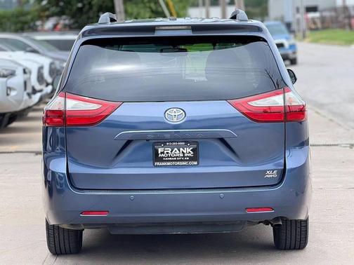 Blue 2017 Toyota Sienna XLE Premium