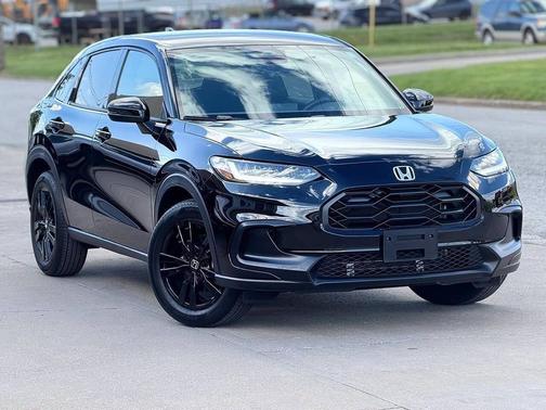 Crystal Black Pearl 2026 Honda HR-V AWD Sport