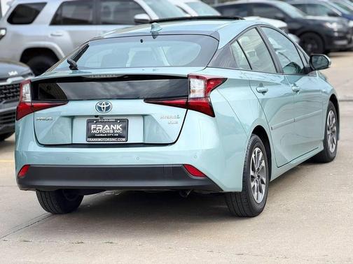 Sea Glass Pearl 2021 Toyota Prius XLE