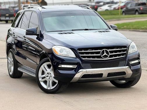 Lunar Blue Metallic 2013 Mercedes-Benz M-Class ML 350 4dr SUV