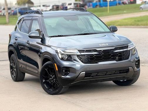 Gravity Gray 2024 Kia Seltos X-Line