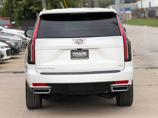Crystal White Tricoat 2024 Cadillac Escalade ESV Premium Luxury