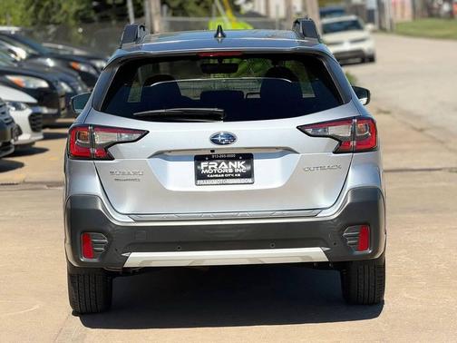 Ice Silver Metallic 2021 Subaru Outback Limited