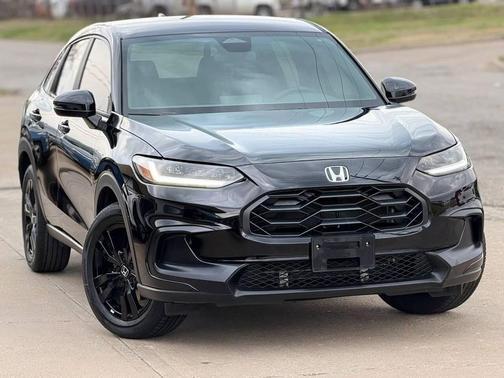 Crystal Black Pearl 2026 Honda HR-V AWD Sport