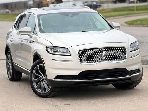 Silver Radiance 2023 Lincoln Nautilus Reserve AWD 4dr SUV