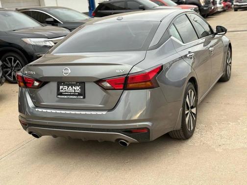 2022 Nissan Altima 2.5 SV