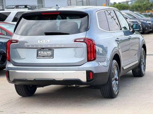 Panthera Metal 2025 Kia Telluride LX