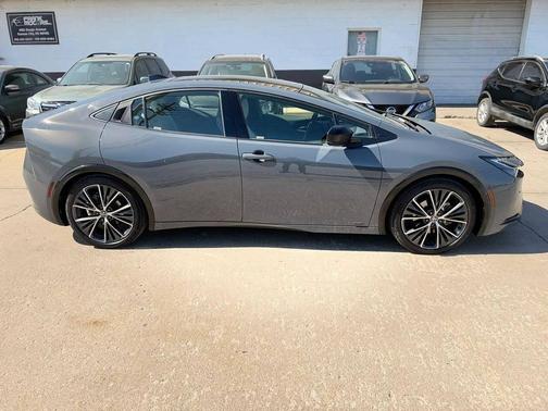 Guardian Gray 2023 Toyota Prius XLE