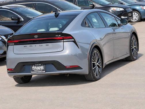 Gray 2023 Toyota Prius XLE