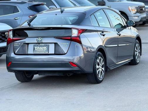 Magnetic Gray Metallic 2019 Toyota Prius XLE