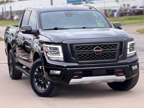 Super Black 2020 Nissan Titan PRO-4X