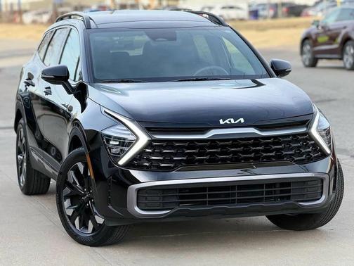 Ebony Black 2024 Kia Sportage X-Line
