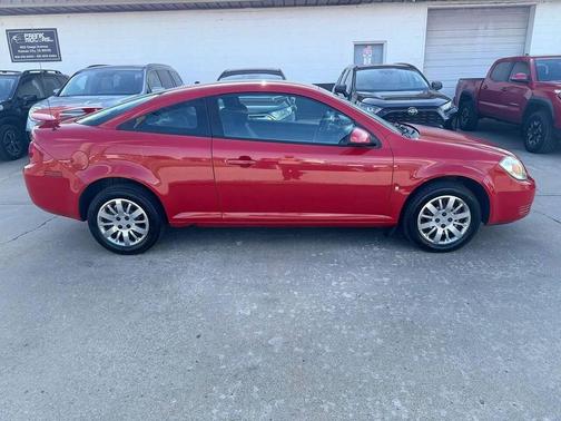 Red 2008 Chevrolet Cobalt LT