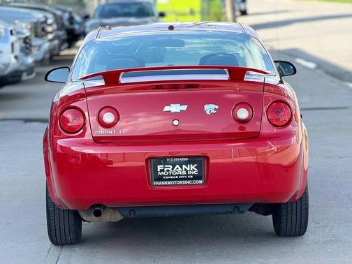 Red 2008 Chevrolet Cobalt LT