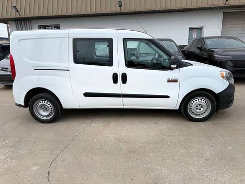 Bright White 2022 RAM ProMaster City Base
