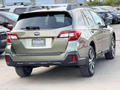 Tungsten Metallic 2019 Subaru Outback 2.5i Limited
