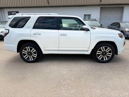 Blizzard Pearl 2019 Toyota 4Runner Limited