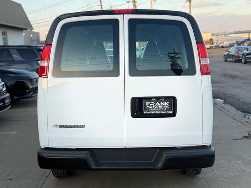 Summit White 2020 Chevrolet Express 2500 Work Van