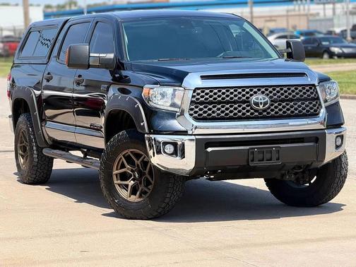 Midnight Black Metallic 2020 Toyota Tundra SR5