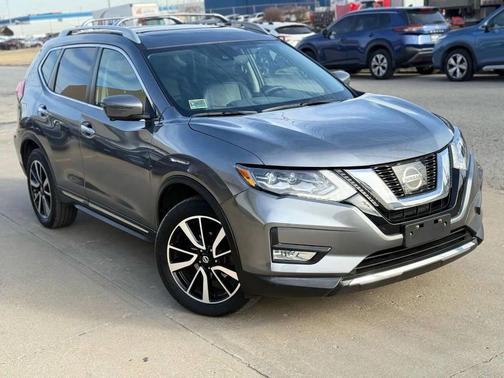 2017 Nissan Rogue SL