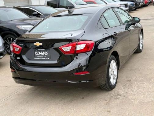 2019 Chevrolet Cruze LS
