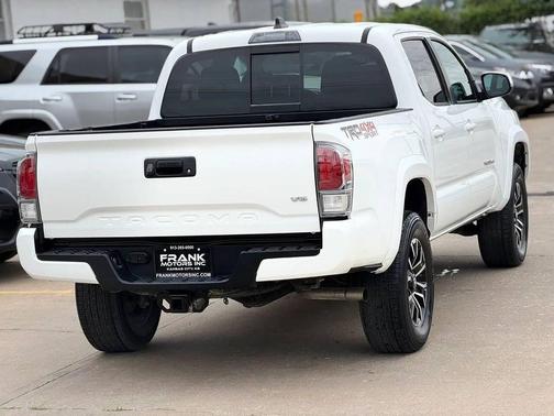 Super White 2020 Toyota Tacoma TRD Sport