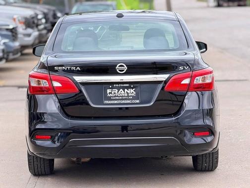 Super Black 2019 Nissan Sentra SV