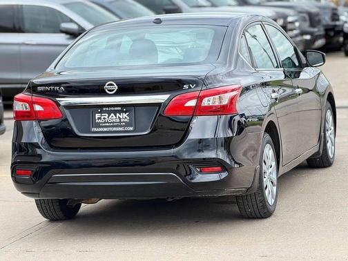 Super Black 2019 Nissan Sentra SV