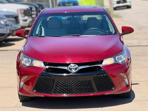 Ruby Flare Pearl 2017 Toyota Camry SE