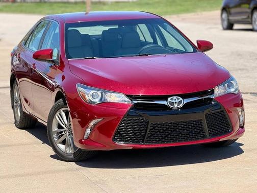 Ruby Flare Pearl 2017 Toyota Camry SE