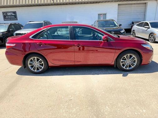 Ruby Flare Pearl 2017 Toyota Camry SE