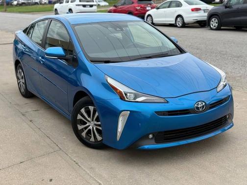 2022 Toyota Prius LE