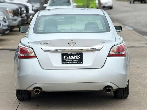 Brilliant Silver 2015 Nissan Altima 2.5 S