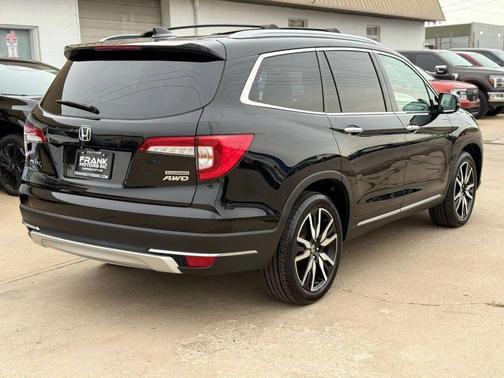 2019 Honda Pilot Touring 8-Passenger