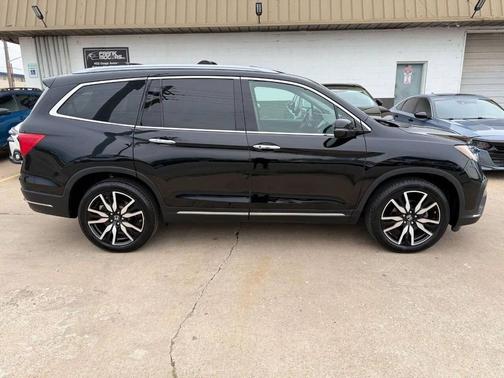 2019 Honda Pilot Touring 8-Passenger