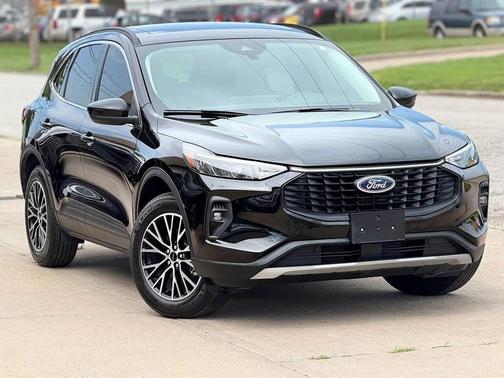 Black 2026 Ford Escape PHEV Base