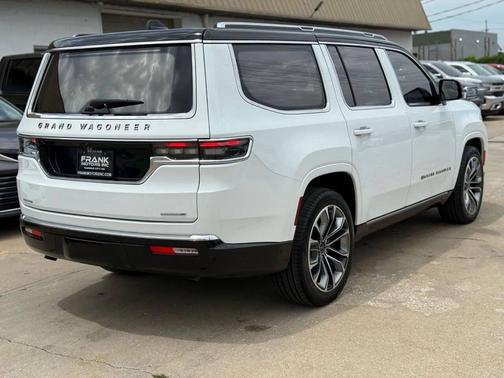 2023 Jeep Grand Wagoneer Series III 4x4