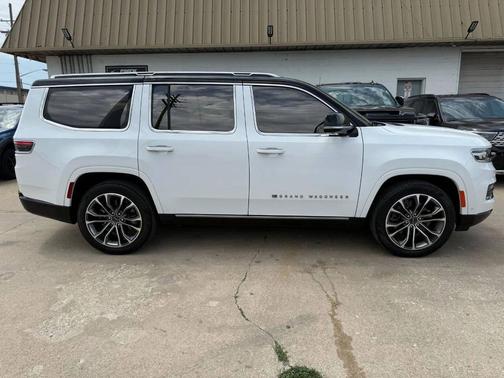 2023 Jeep Grand Wagoneer Series III 4x4