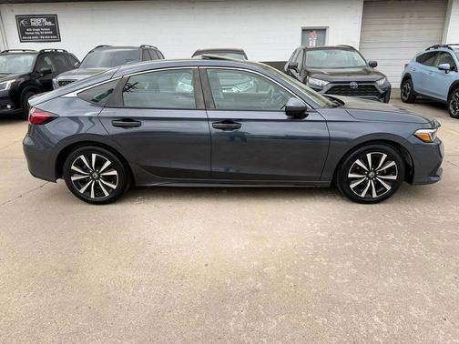 Meteorite Gray Metallic 2022 Honda Civic EX-L