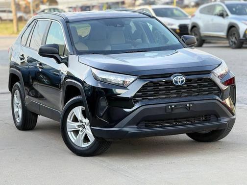 2020 Toyota RAV4 Hybrid LE
