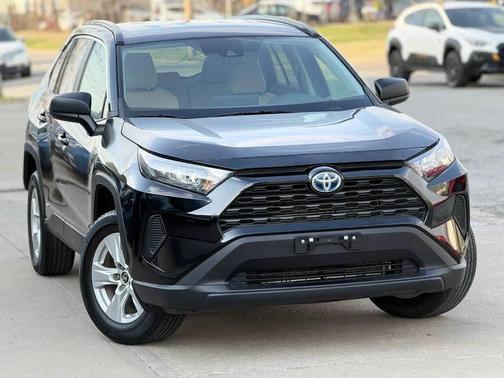 2020 Toyota RAV4 Hybrid LE
